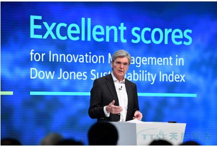 �����ӽ�һ��������ҵ���ֻ����򸨵�ְλ